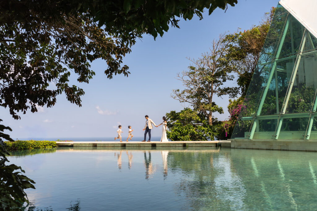 Tirtha Uluwatu Family Photo shoot